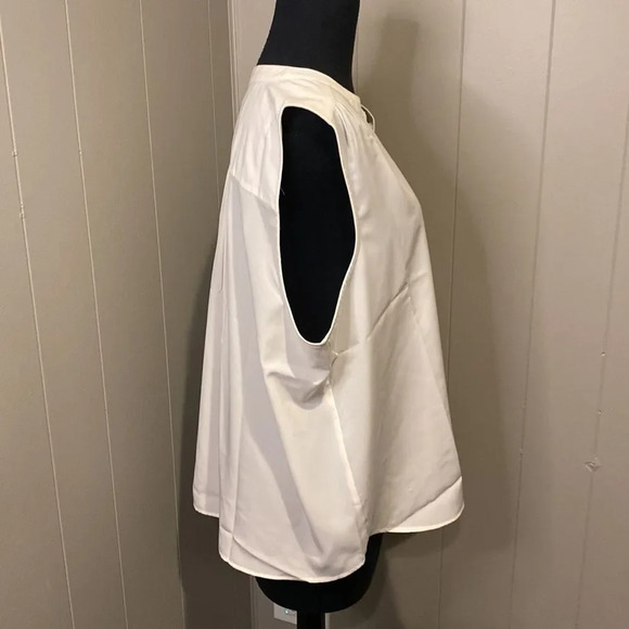 NWT J Crew White Extra Large Popover Tank Button Up V Neck Round Hem - Picture 4 of 8